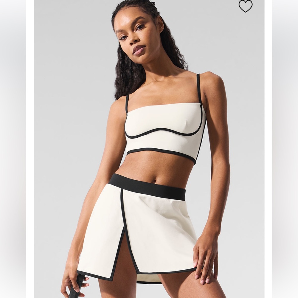 Alo airbrush streamlined top and skirt set